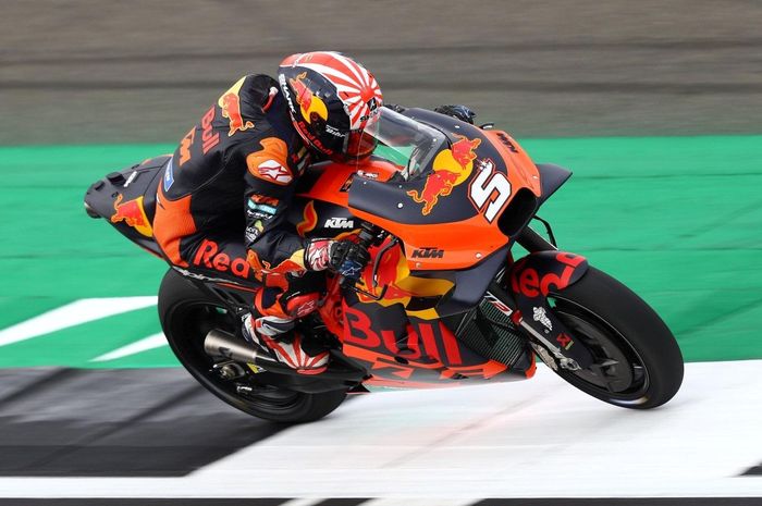 Johann Zarco kena penalti usai ulahnya bikin crash Miguel Oliveira di MotoGP Inggris 2019