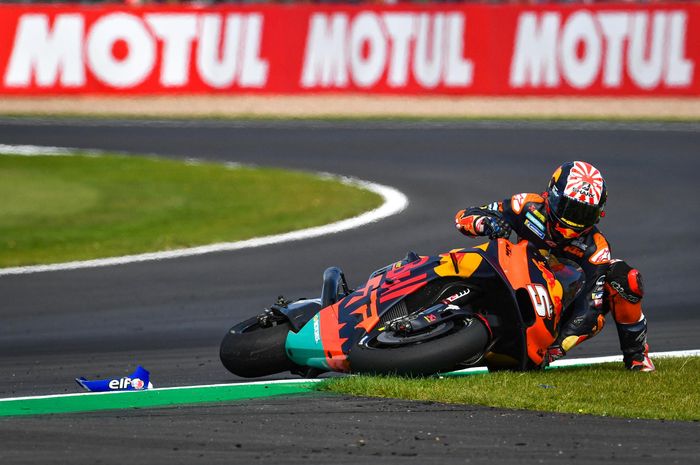 Johann Zarco terjatuh di tikungan 14 MotoGP Inggris 2019 