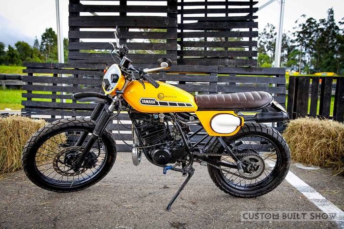 Yamaha DT125 scrambler