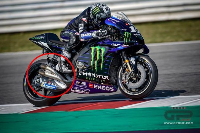 Maverick Vinales menjajal knalpot baru di YZR-M1