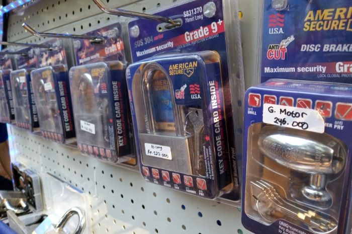 Gembok cakram anti maling, produk terbaru dari American Tool diskon di Otobursa Tumplek Blek 2019
