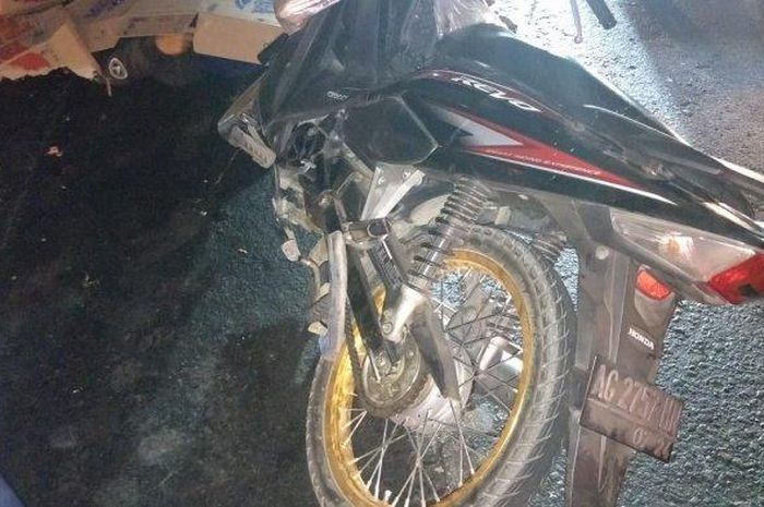 Honda Revo korban tabrak lari yang merenggut dua korban jiwa Kediri, Kamis malam (5/9/2019).