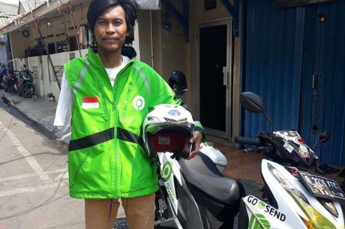 Eko Saiful Nur Amin, driver ojol yang bertangan satu