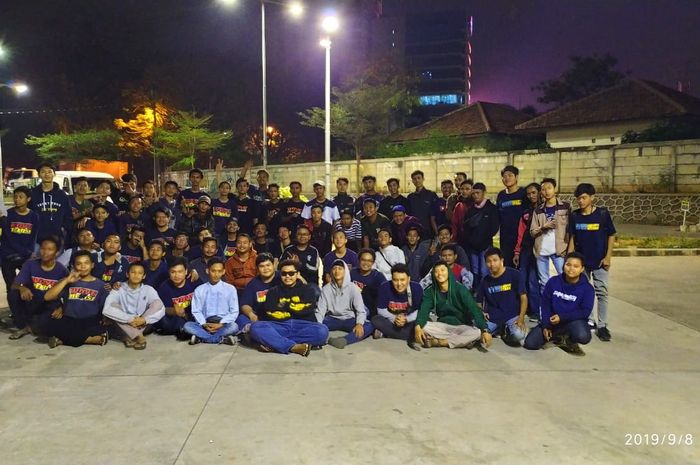 Perkumpulan Honda Wave gelar santunan di Bekasi