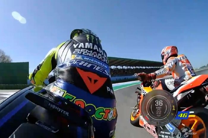 Ternyata reaksi tangan Marc Marquez untuk Valentino Rossi di kualifikasi MotoGP San Marino 2019 bukanlah permintaan maaf