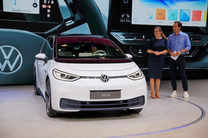 VW ID. 3 saat diperkenalkan di IAA Frankfurt Motor Show 2019
