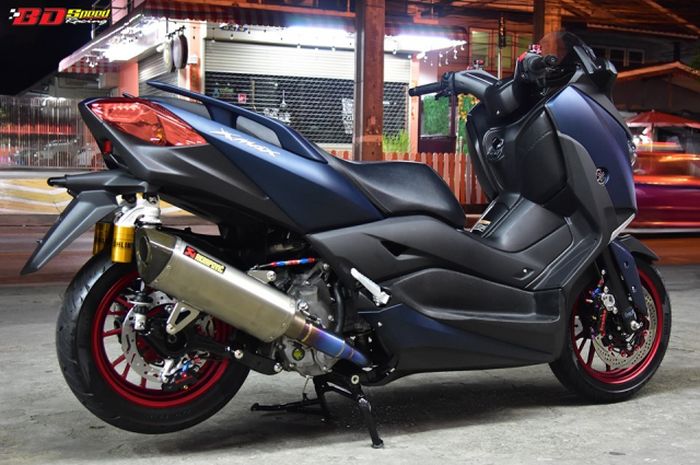 Gimana menarik banget kan Yamaha XMAX ini