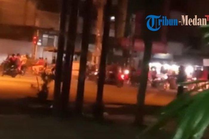 Geng motor yang tampak rusuh di Kota Medan