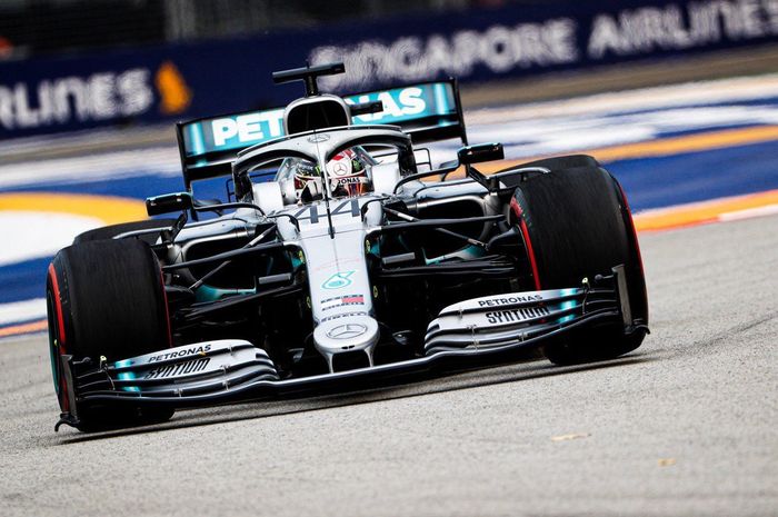 Lewis Hamilton tercepat di FP2 F1 Singapura 2019