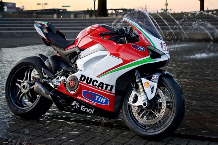 Ducati Panigale V4 edisi Nicky Hayden