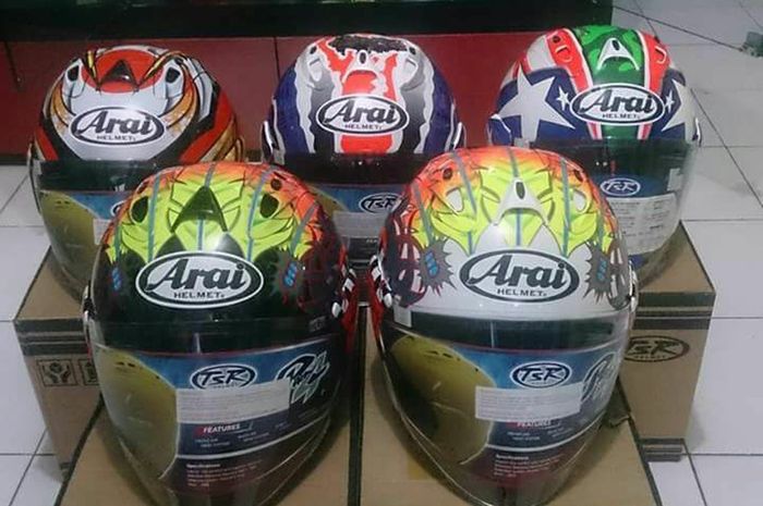 Ilustrasi helm Arai tiruan