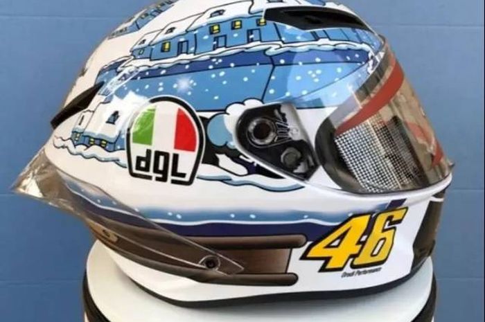 Ilustrasi helm AGV replika bermerek Dql