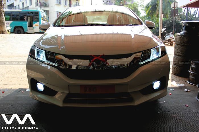 Honda City pakai headlamp ala Audi TT