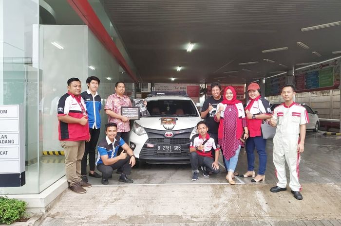 Komunitas Toyota Calya merayakan hari jadi yang ke-3 dengan melakukan touring dari Jakarta menuju Sumatera Selatan.