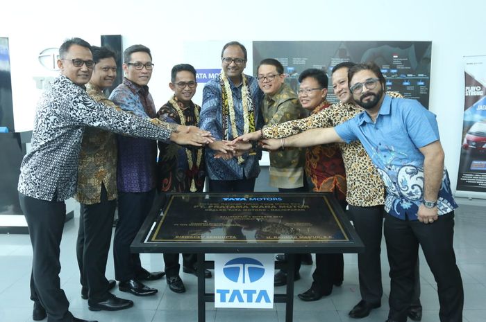 Diler resmi Tata Motors Balikpapan secara resmi dibuka