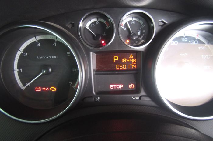 Speedometer Peugeot 408
