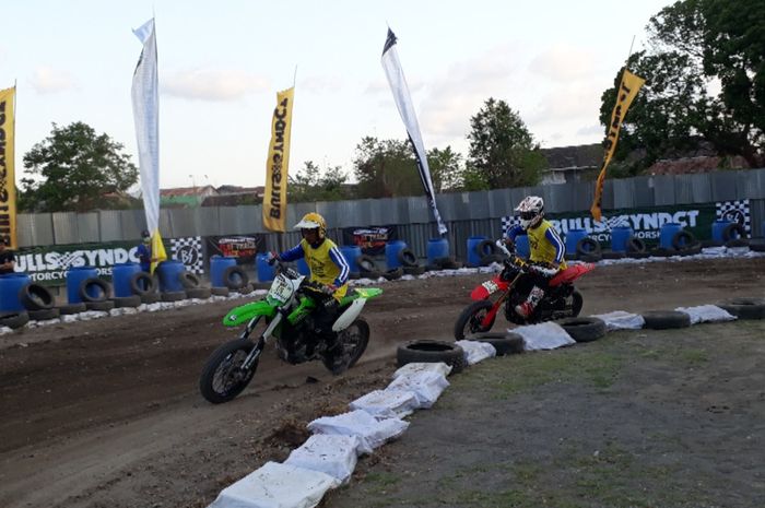 Balap flat track di Kustomfest 2019