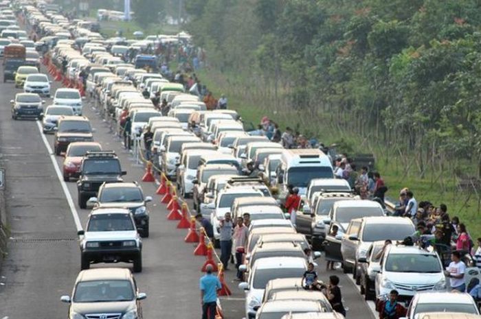 Kemacetan di jalur Puncak, Bogor