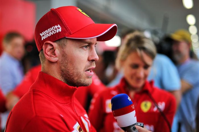 Pembalap Ferrari, Sebastian Vettel bisa saja kepindahannya ke Racing Point tertunda