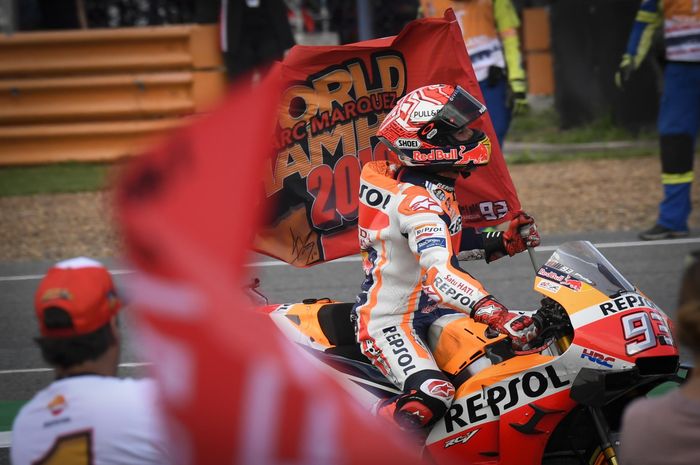 Marc Marquez merayakan gelar juara dunia ke-8 di MotoGP Thailand 2019