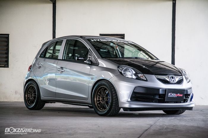 Modifikasi Honda Brio lawas