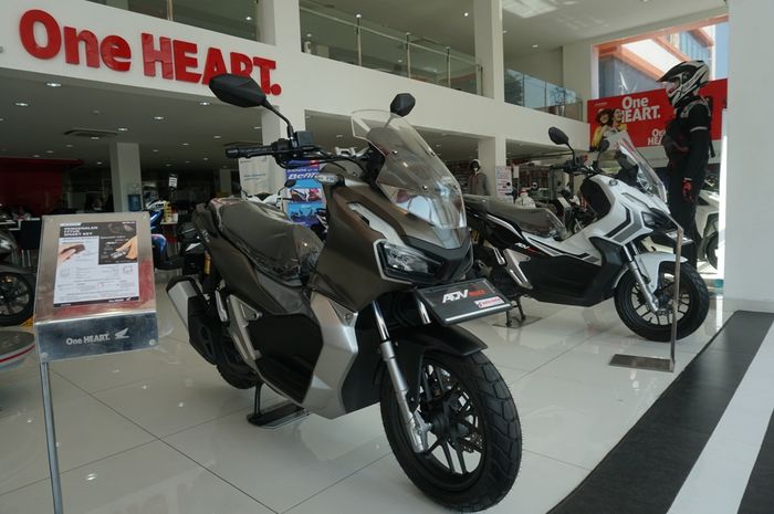 Honda ADV150 di showroom Main Dealer Astra Motor Bali