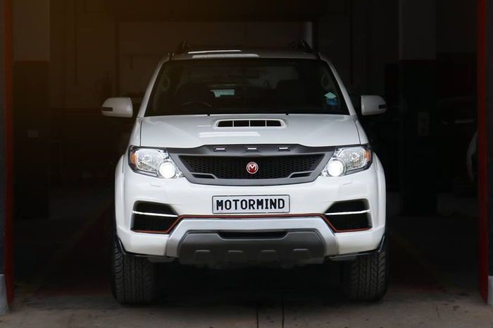 Fascia Toyota Fortuner ubahan Motormind