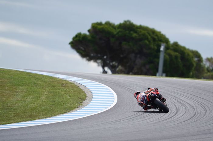 Sesi kualifikasi MotoGP Australia di hari Sabtu sementara ditiadakan, ditunda di hari Minggu tapi melihat kondisi terlebih dahulu