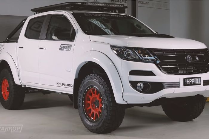 Modifikasi Holden Colorado dengan mesin LSA 6.200cc