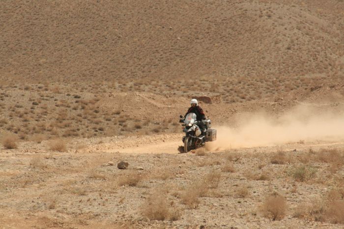 Solo touring, Jeffrey Polnaja gunakan BMW R 1150 GS Adventure melintasi 97 negara