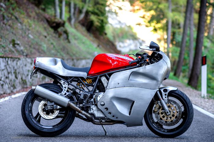 Modifikasi Ducati 900 Supersport 