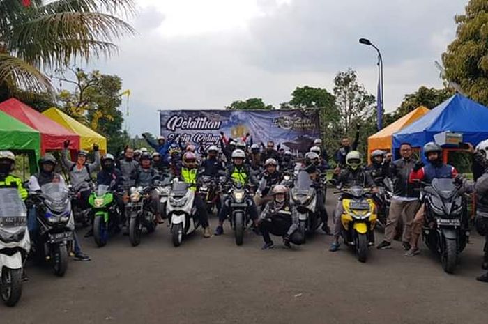 Para member Muslim Biker Indonesia (MBI).