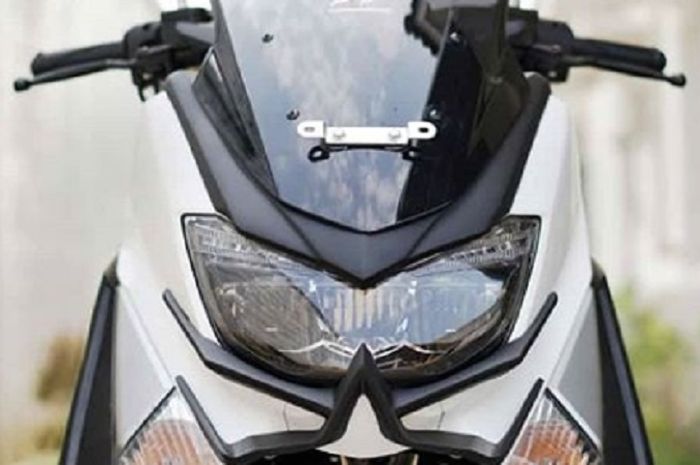 Body kit Yamaha NMAX yang ditawarkan Lent Automodified, ada dua pilihan.