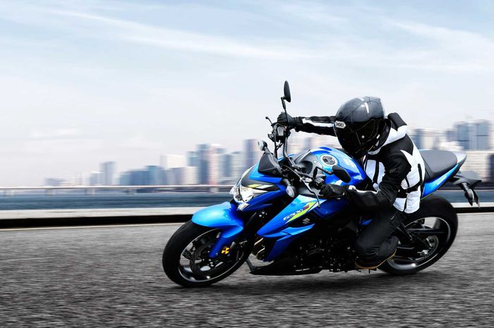 Suzuki GSX-S1000 2020 dengan warna baru