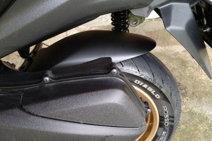 Cover CVT dan Spakbor berbahan dasar plastik Polypropylene (PP)