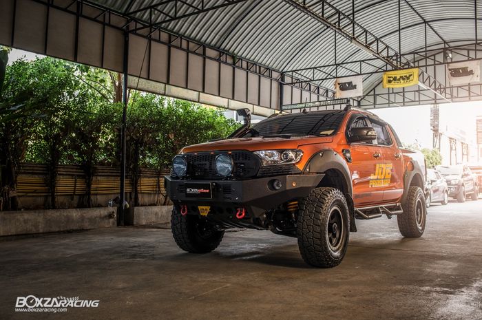 Modifikasi pikap Ford Ranger jadi gagah