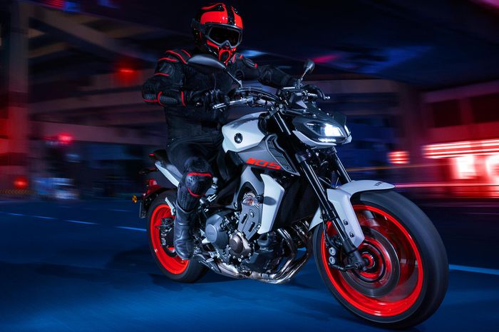 Yamaha MT-09 generasi 2019, sebelum mendapat perubahan warna.