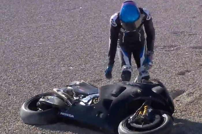 Alex Marquez terjatuh saat tes musim dingin MotoGP Valencia