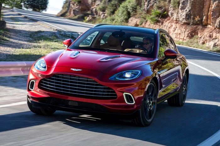 Aston Martin DBX resmi meluncur