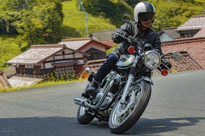 Kawasaki W800 2020 pakai pelek 19 inci dan rem ABS dual-channel