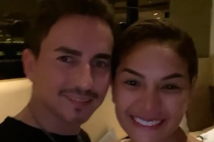 Jorge Lorenzo dan Nikita Mirzani