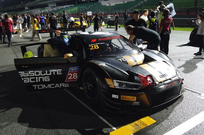 Pembalap Andrew Haryanto harus puas finish ke-4 di balapan Audi R8 LMS Cup Sepang, Malaysia