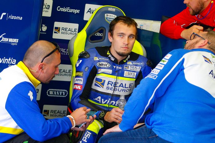 Karel Abraham menjadi pembalap yang dirugikan dengan hadirnya Johann Zarco di Avintia Ducati