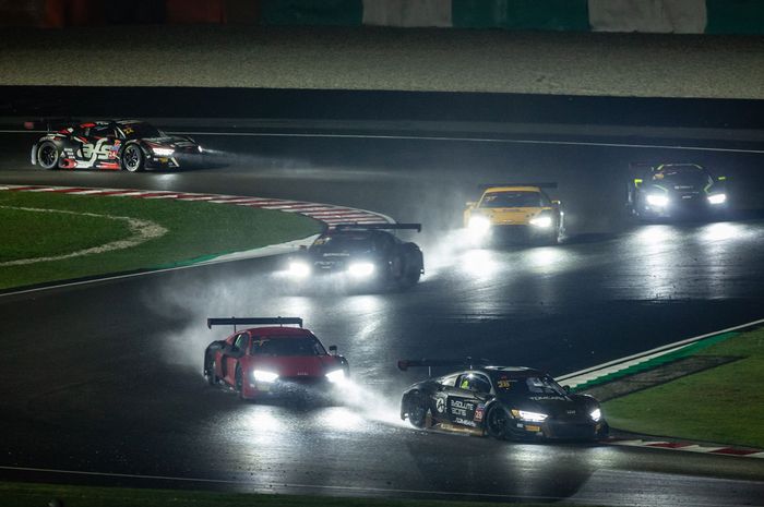 Balap Audi R8 LMS Cup seri terakhir di sirkuit Sepang, Malaysia