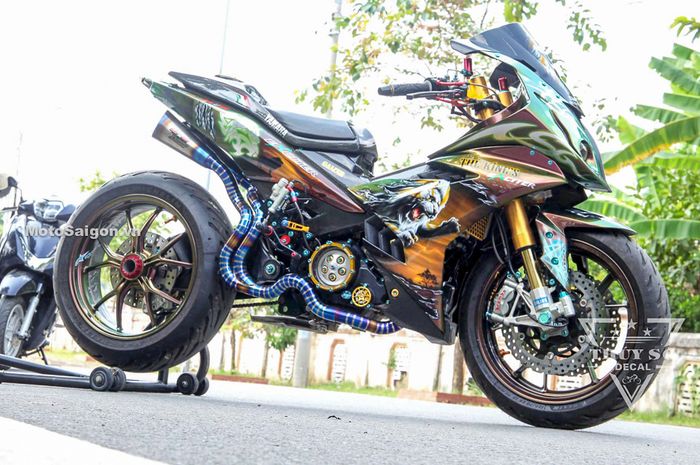 Yamaha MX King 150 bergaya ala BMW S1000RR