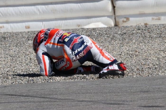 Marc Marquez menjalani operasi bahu kanan usai terjatuh di tes pra musim MotoGP 2020.