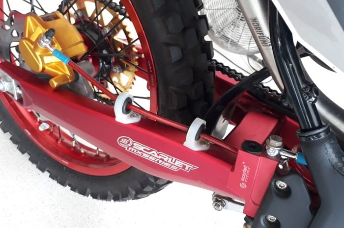 Swing arm scarlet racing untuk CRF 150