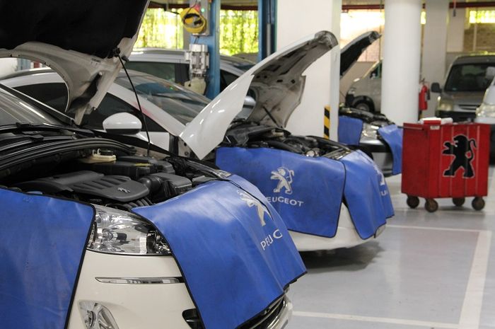 Astra Peugeot coba berikan kejutan akhir tahun ini dengan menggelar Spare Part &amp; Service Bazaar di showroom Astra Peugeot BSD, Astra Biz Center BSD City.