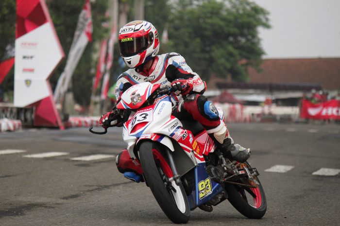Honda Supra GTR150 tunggangan Fitriansyah Kete bawa gelar juara regional dan juara nasional 