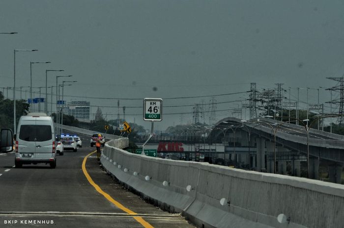 Jalan Tol Layang Jakarta Cikampek